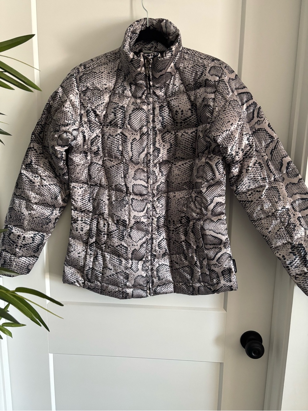 Obermeyer Snake-Print Quilted Down Jacket - Gray, black and silver python SZ M